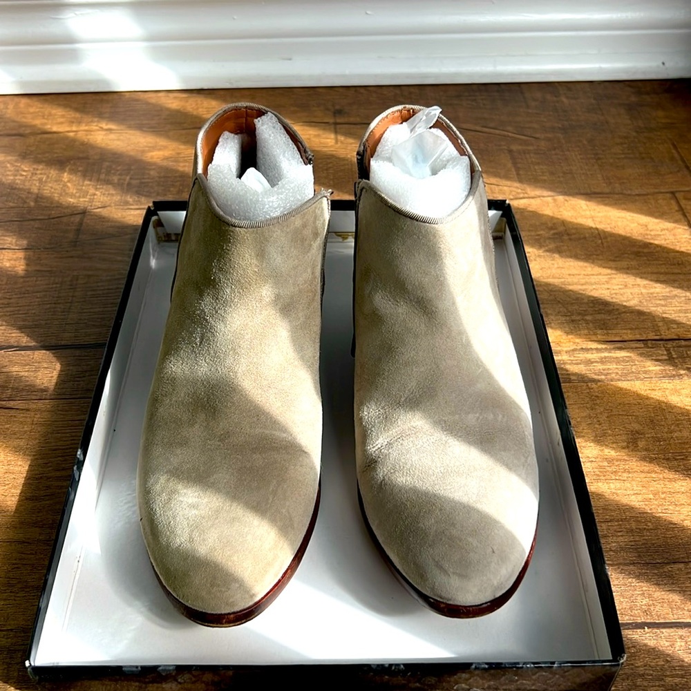 Sam Edelman Putty Suede Booties Sz 6.5